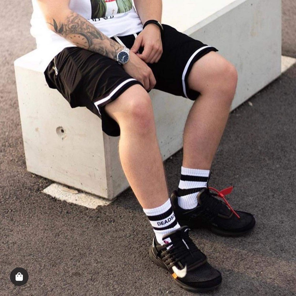 Quần Short V Black Unisex