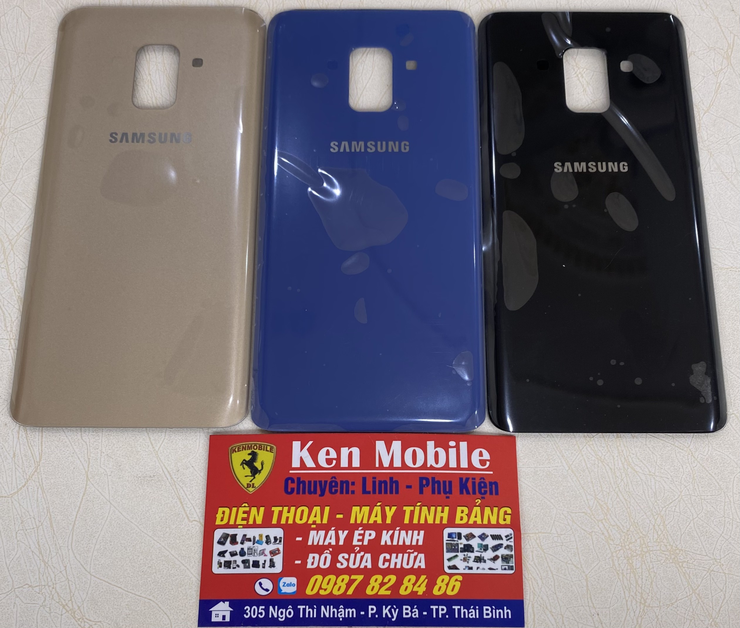 Nắp lưng ráp máy samsung galaxy a8 2018 / a530