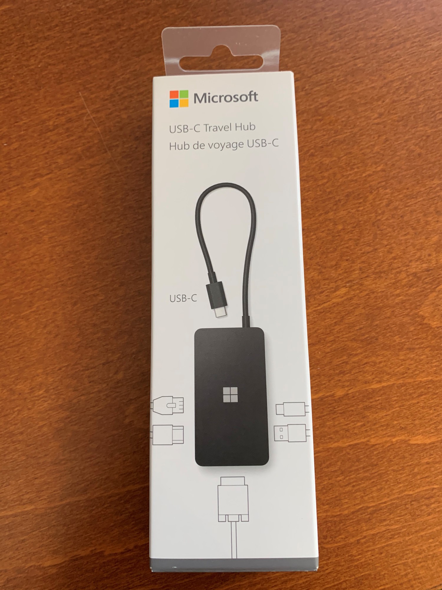 Bộ chuyển đổi đa năng – Microsoft USB-C Surface Travel Hub (SWV-00001)