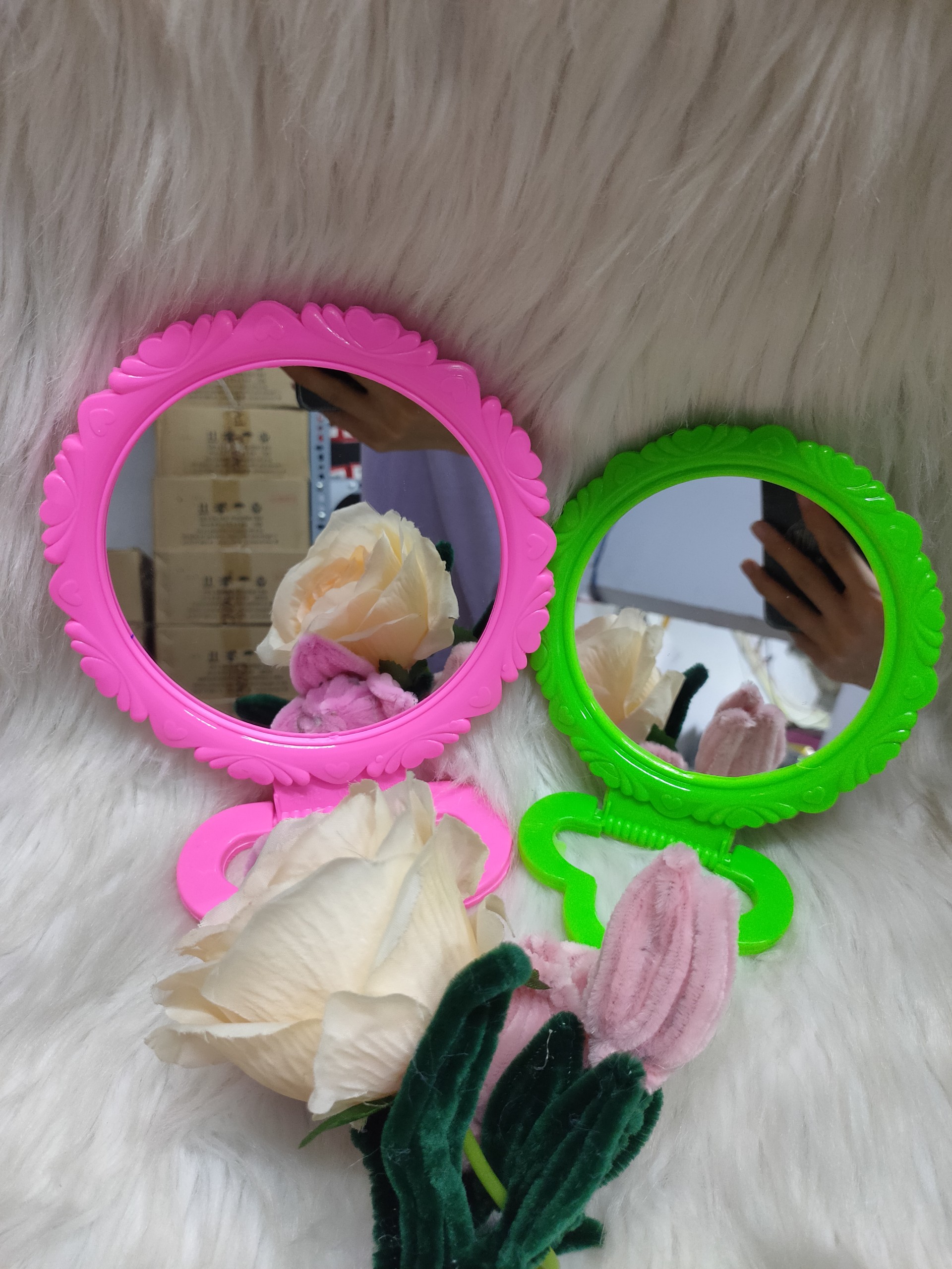 Gương soi mặt tròn có thể để bàn