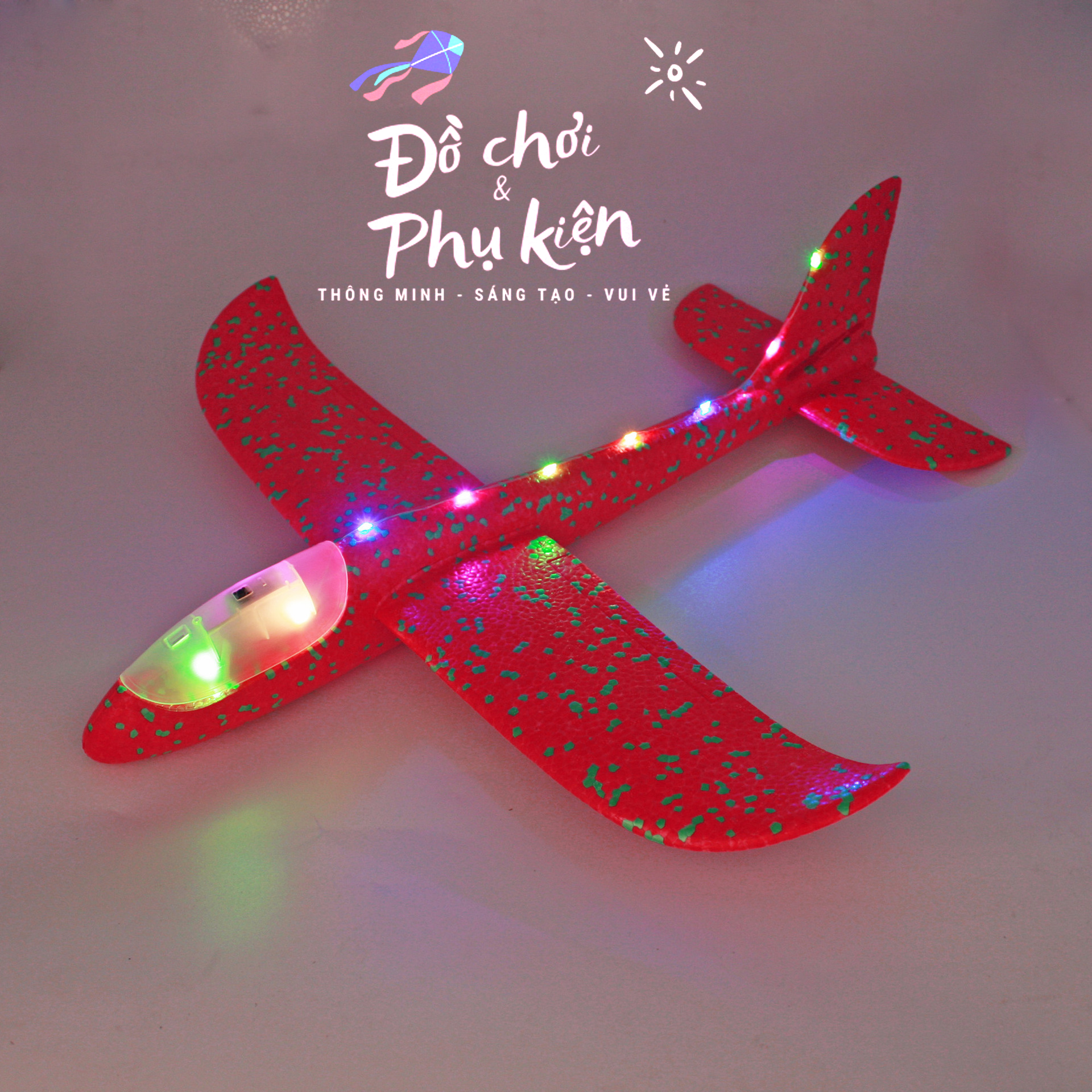 Máy bay xốp có đen led cho bé
