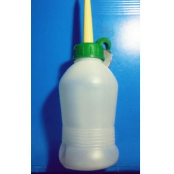 Bình nhựa lớn tròn bầu. 1 cái x 500ml