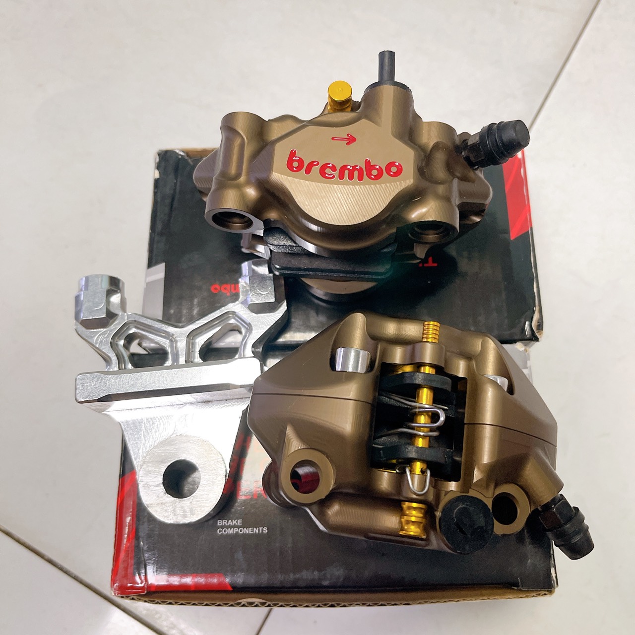 Heo sau moto3 2 piston đối xứng lắp cho xe ex150/155/135/raider/sonic/satria/winner