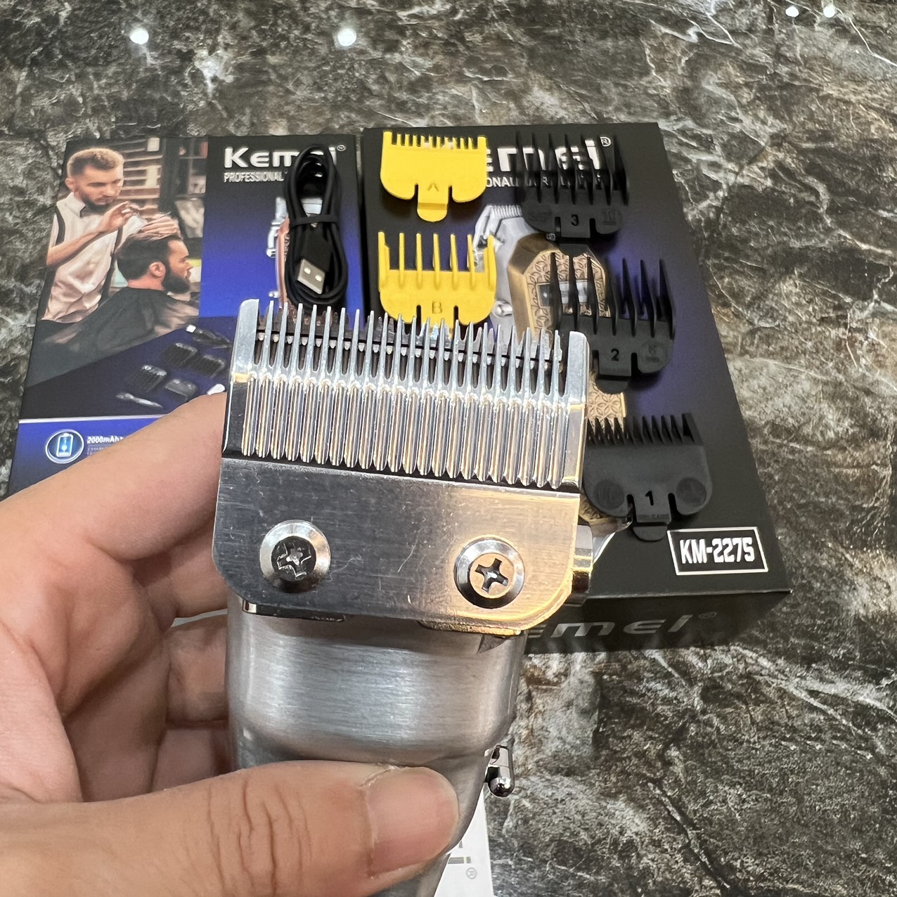 Tông đơ cắt tóc Kemei KM-2275