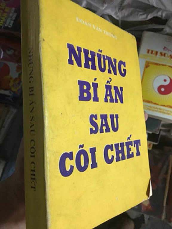 Sách những bí ẩn sau cõi chết
