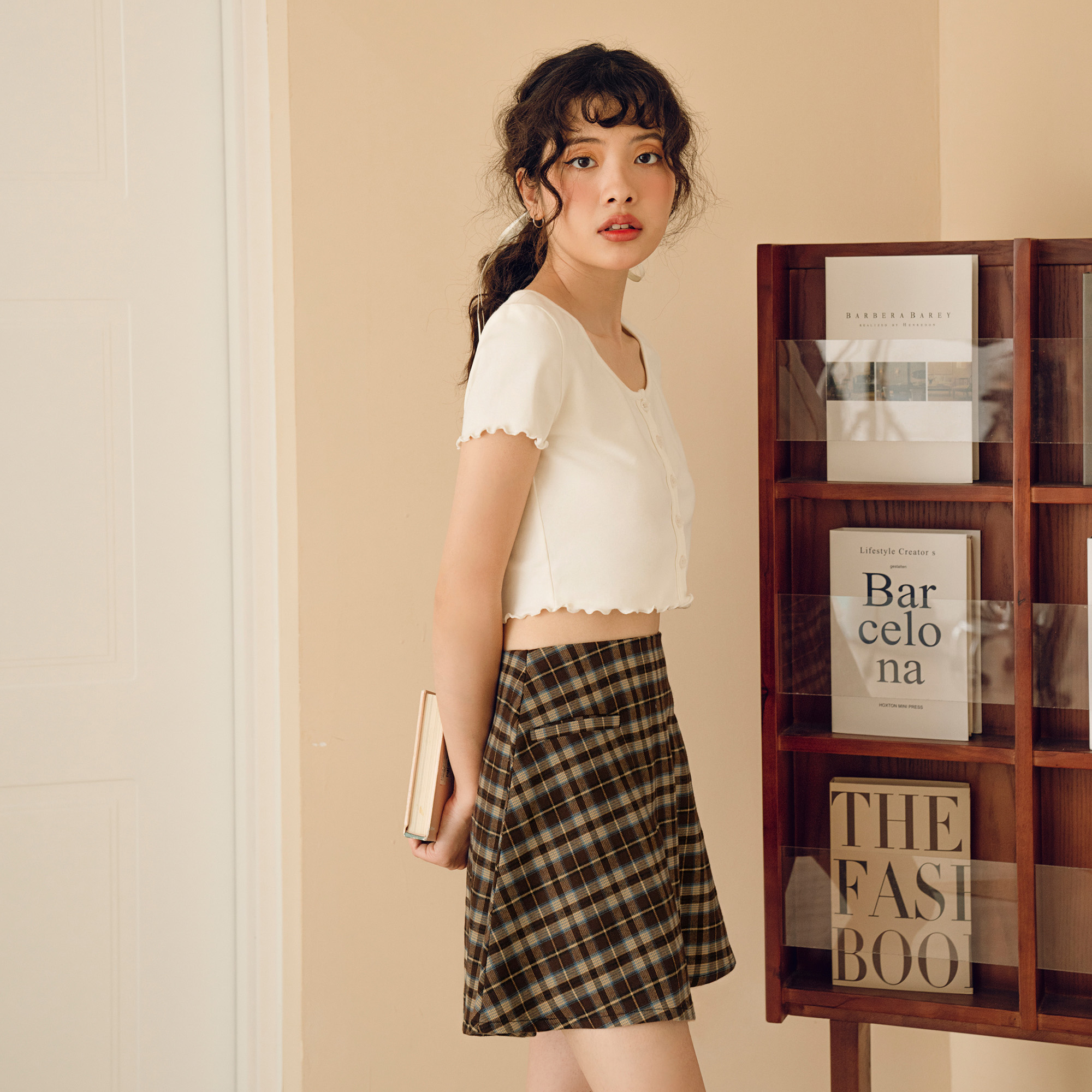 BLEUBIRD Áo thun crop top cài khuy Tiny Croptop