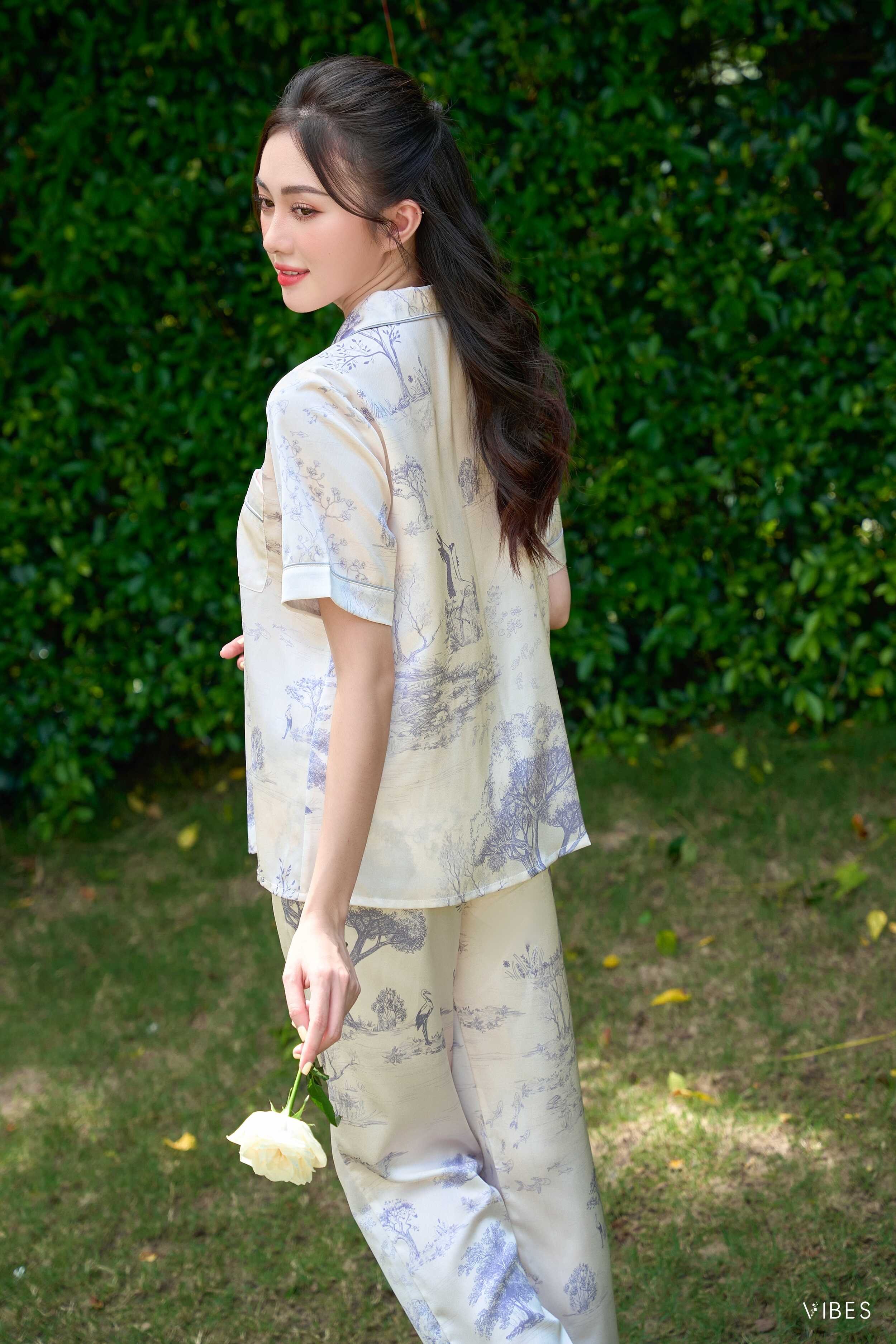 VIBES Bộ pijama dài lụa cao cấp Modest Long Py Set