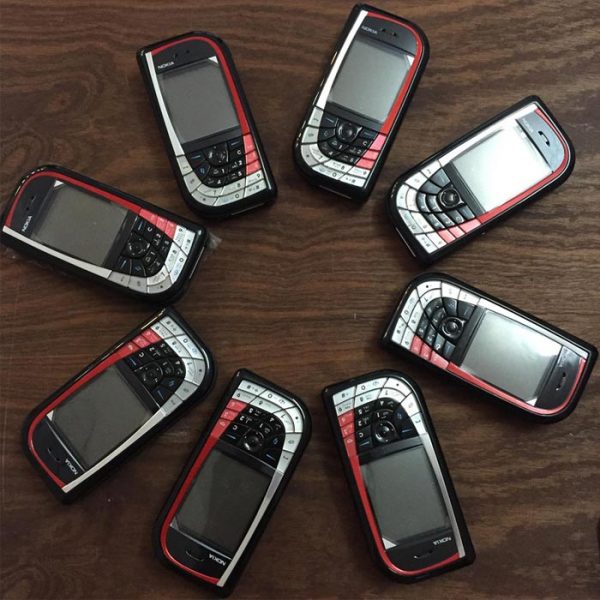 Điện thoại cổ NOKIA 7610 (CHIẾC LÁ LỚN) ĐỘC ĐÁO – TẶNG PIN SẠC