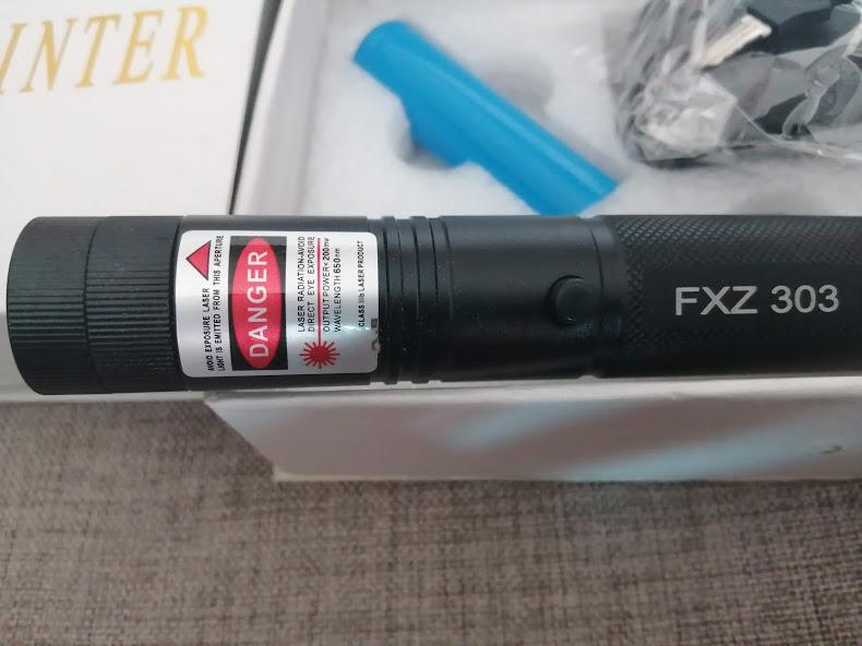 [HCM]đèn laser FXZ 303 tia đỏ giá rẻ