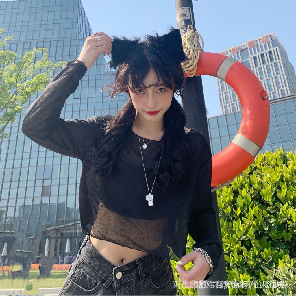 Áo tay dài croptop cổ thuyền