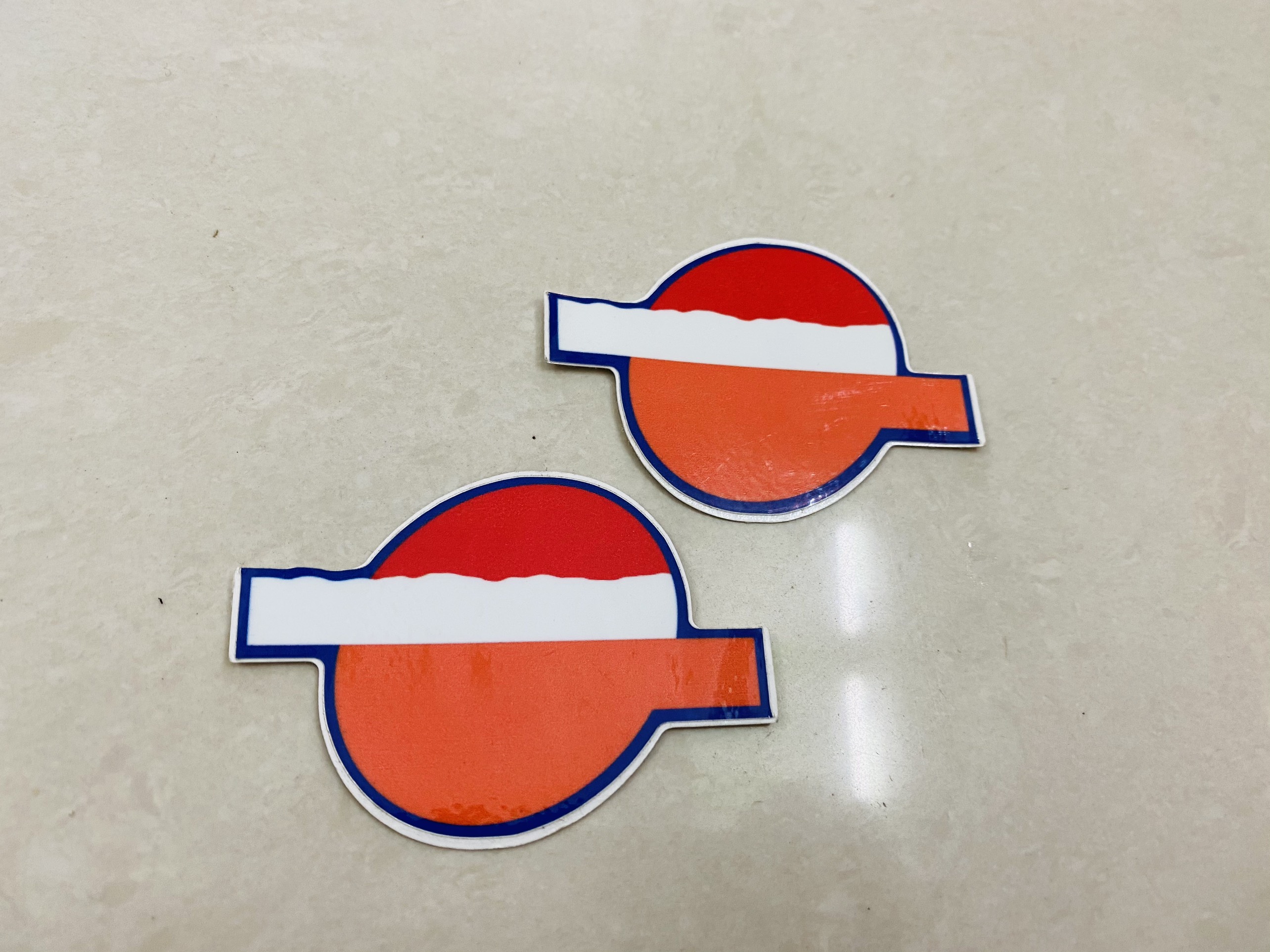 2 Tem logo repsol