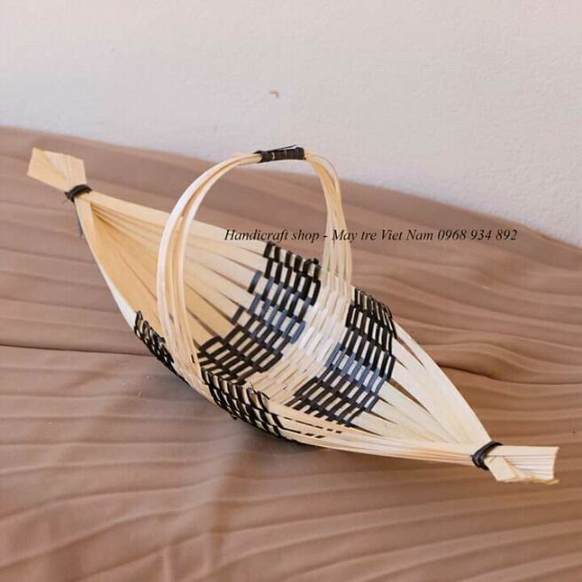 Thuyền tre trang trí decor hoặc làm khay đựng