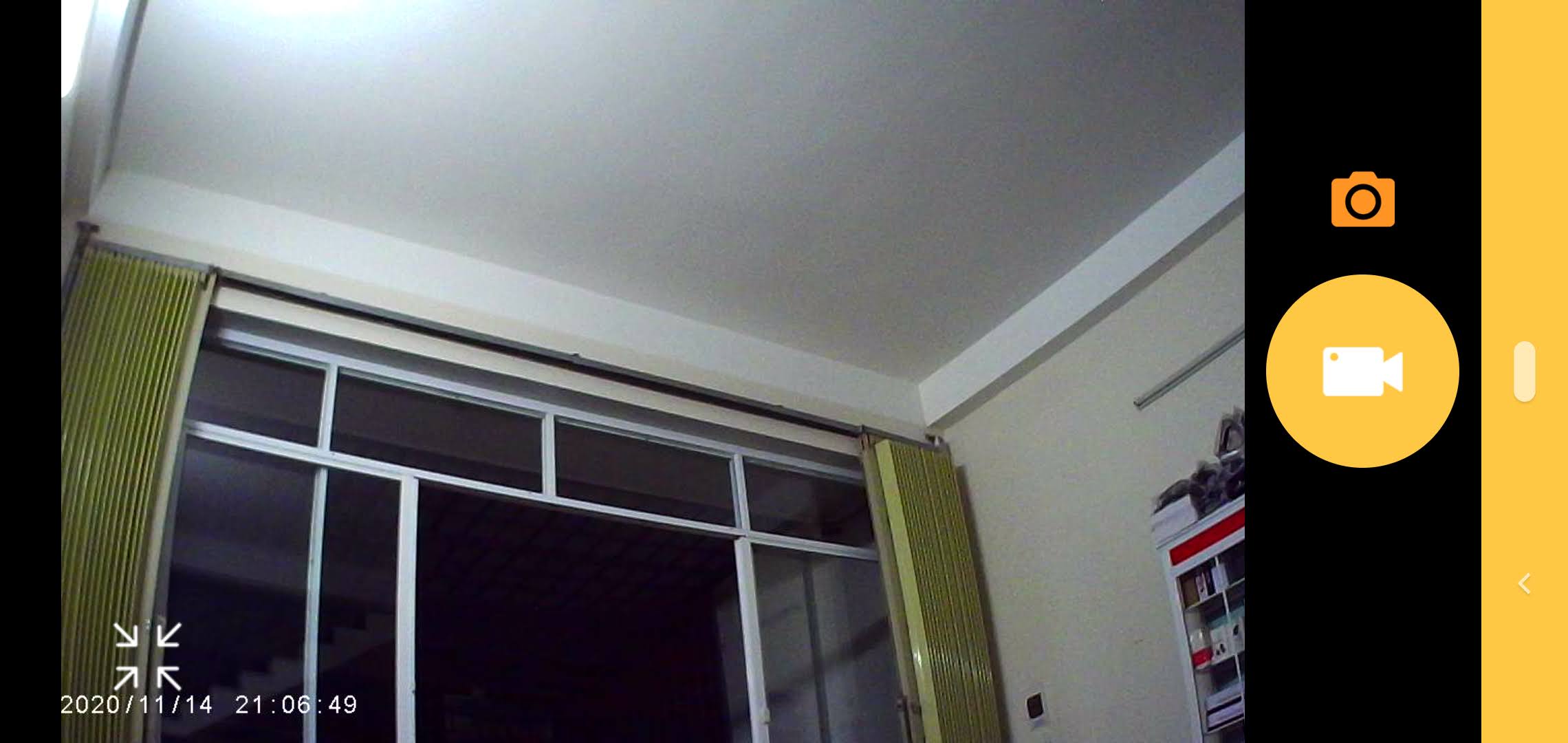 Camera hành trình V2 xem qua điện thoại