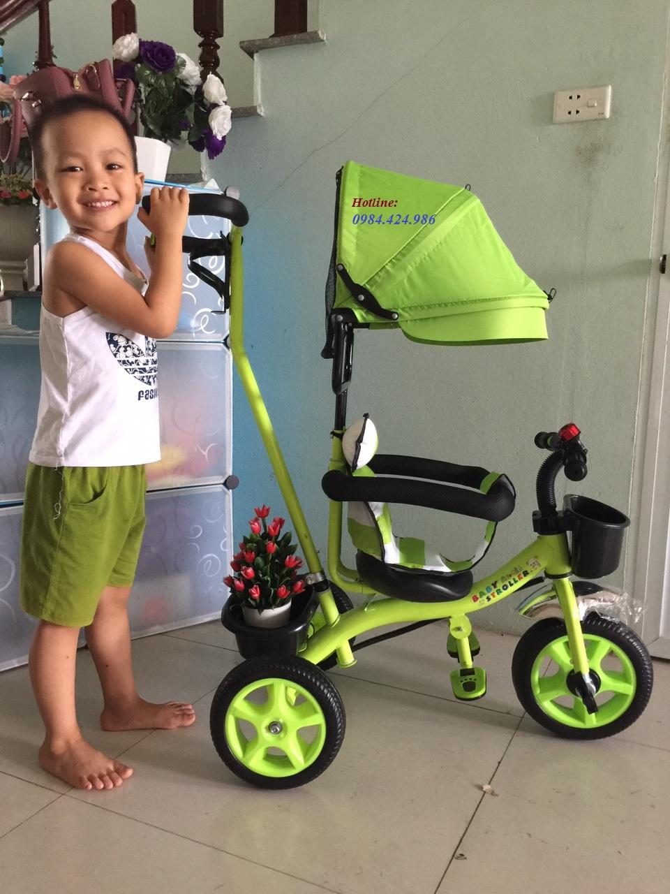 XE ĐẨY  BÁNH CÓ MÁI CHE