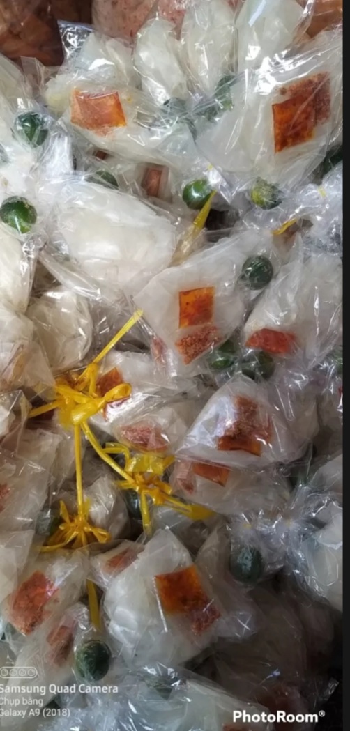 Bánh tráng rìa vò phơi sương .( xâu 10 gói)