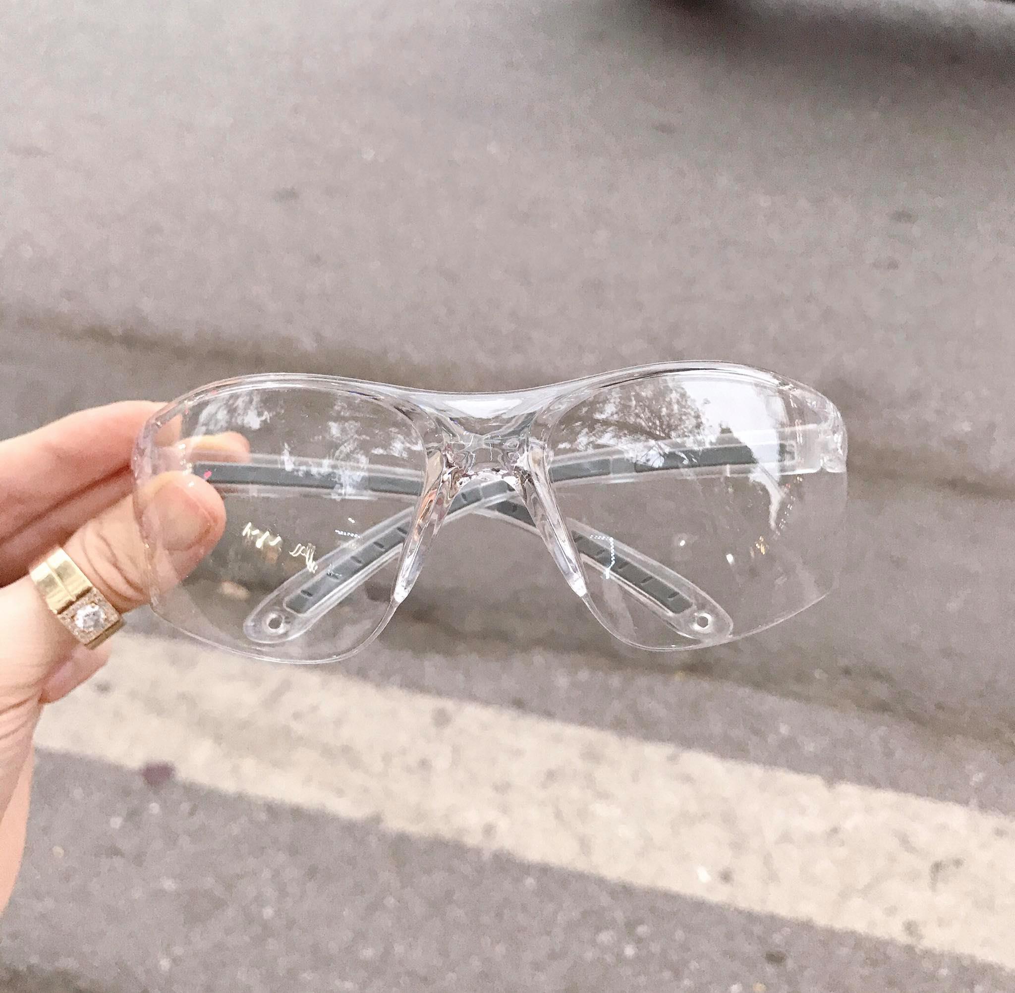 Kính Trong suốt UV cao cấp - Phòng dịch, gió bụi bảo vệ mắt