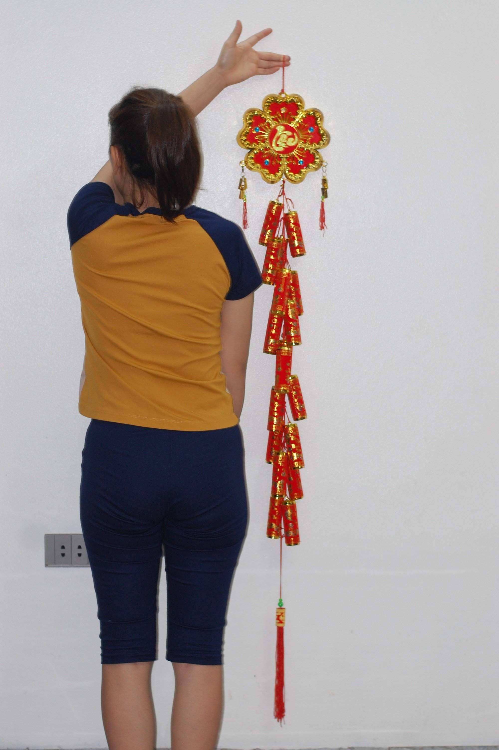Dây pháo giả bọc vải nhung trang trí tết cổ truyền