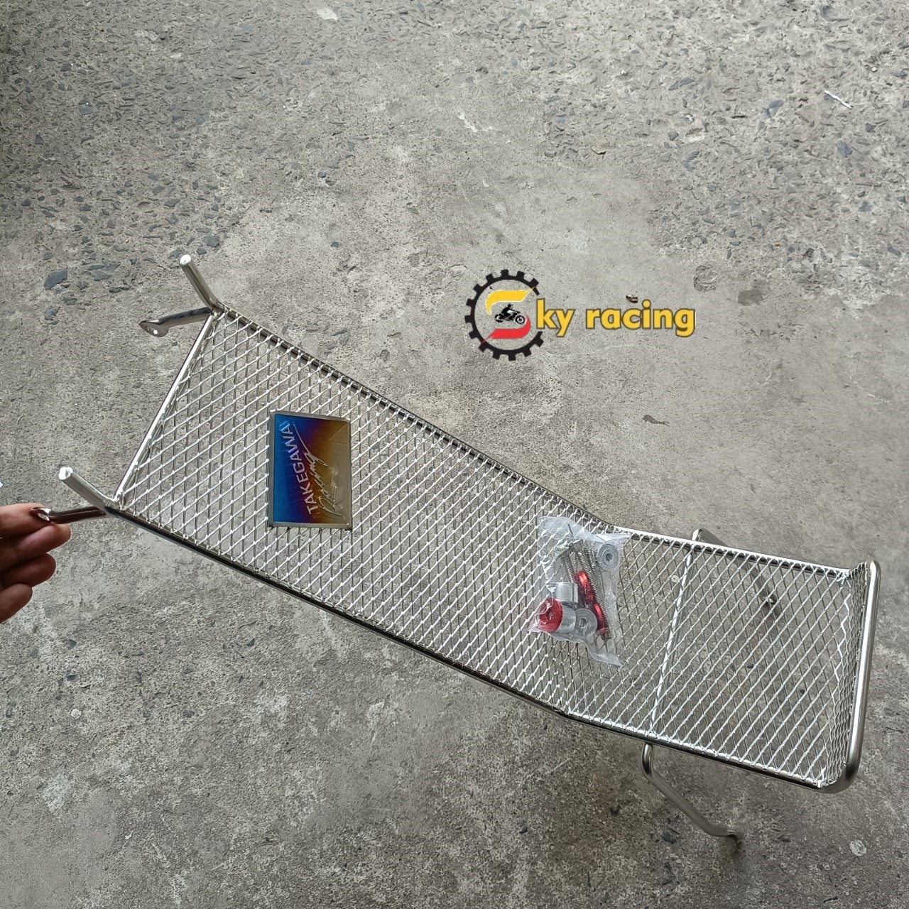 Baga giữa lưới có tem Titan gắn Dream