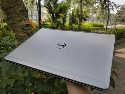 Laptop văn phòng Dell Latitude E7440: Core i7-4600U / RAM 8GB / SSD 128GB / Màn hình 14  HD (Ultrabook mỏng nhẹ thời trang)