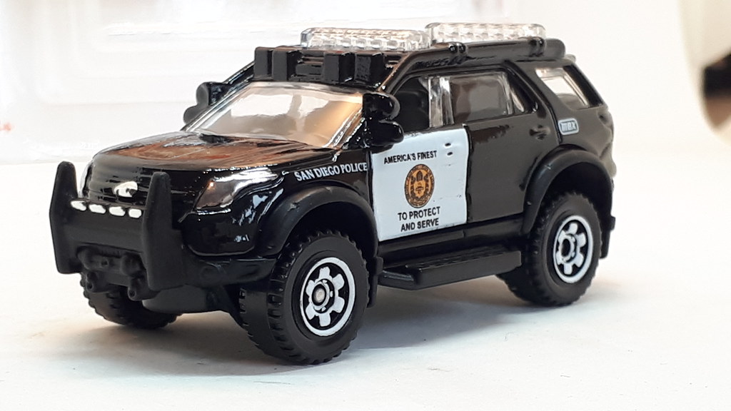 Descuento en vehículos de rescate Matchbox Ford Explorer explorer matchbox Descuento en vehículos de rescate Matchbox Ford Explorer