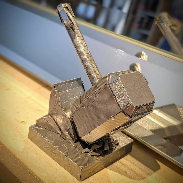 Mô Hình 3D Kim Loại Marvel Búa Mjolnir (chưa ráp)
