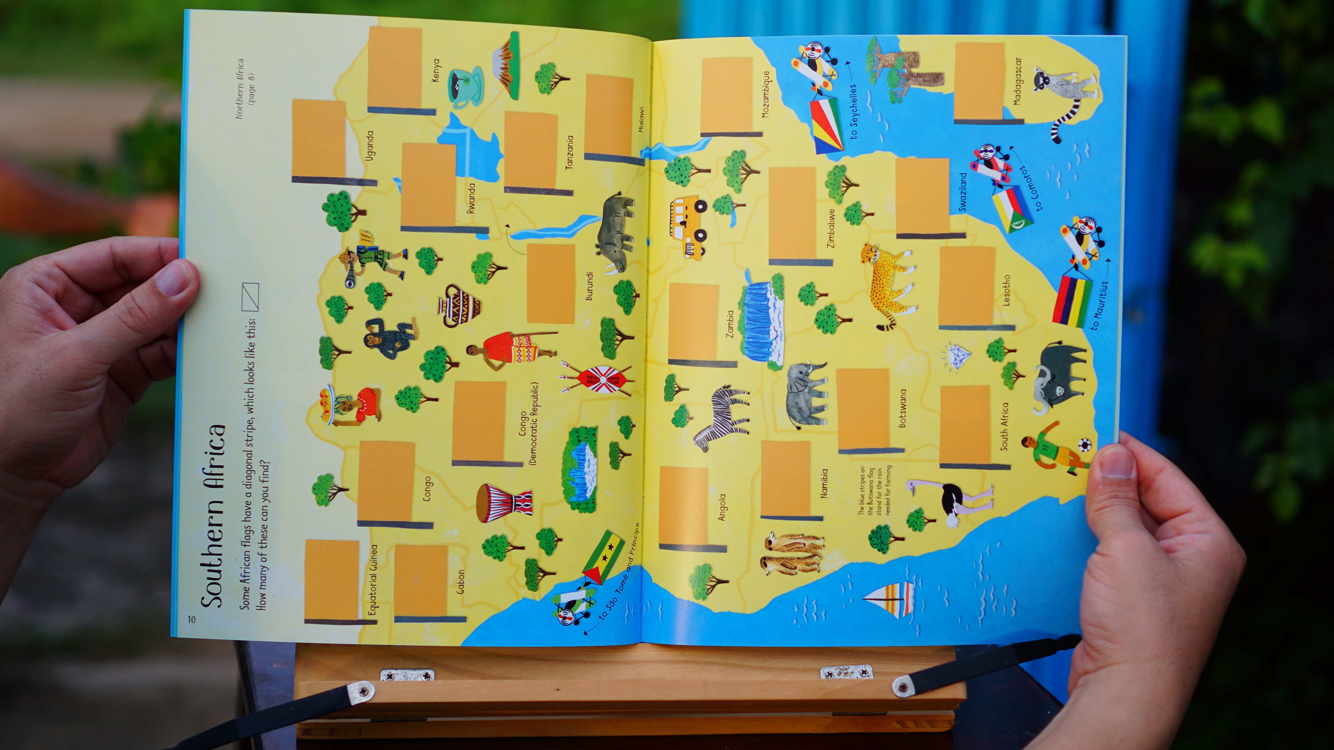 Sách Usborne First Sticker Book Flags