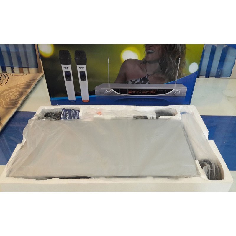 Micro Không Dây Giá Rẻ Boss 999 Mic Không Dây