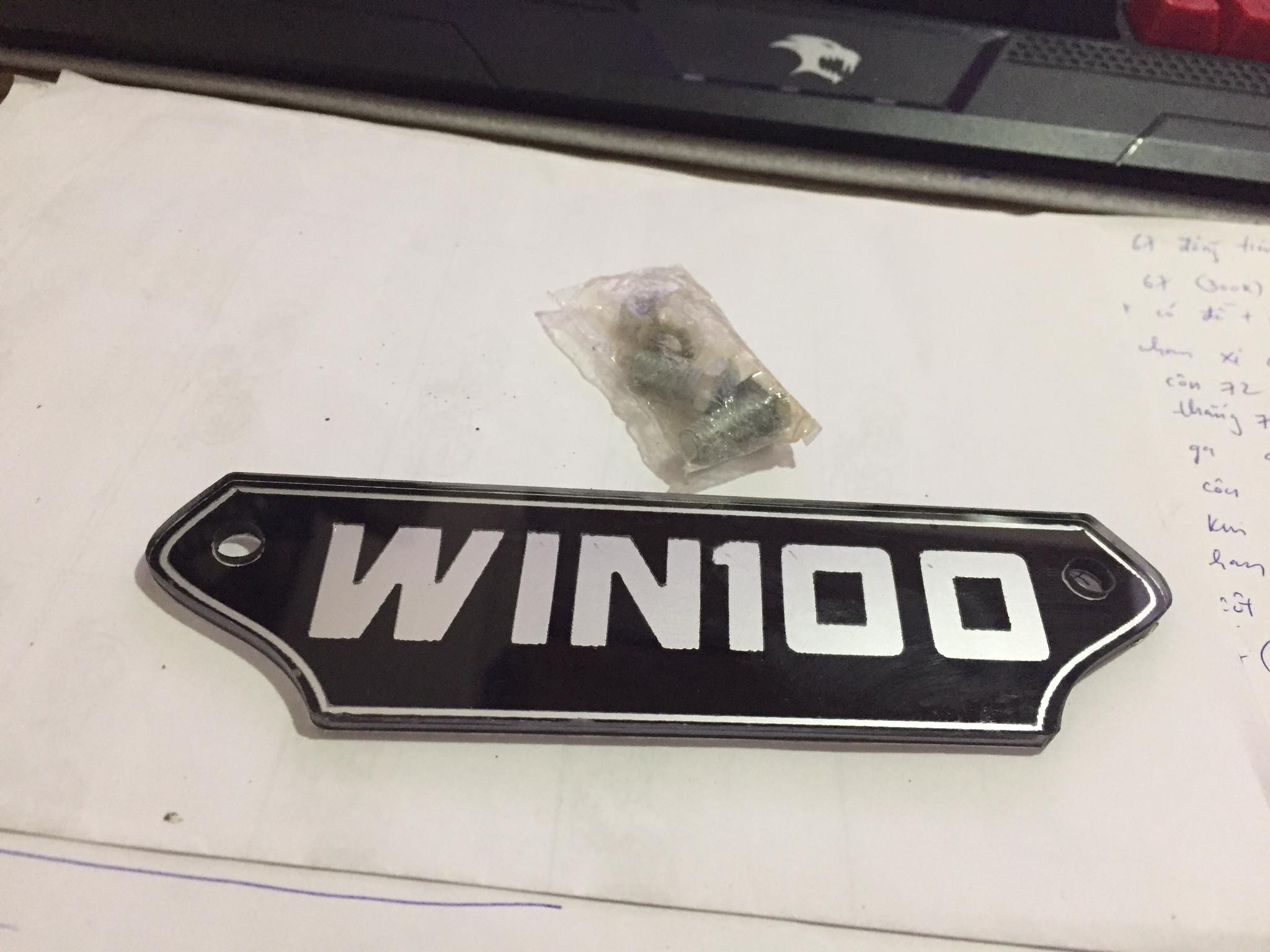 logo chử win 100 cho xe win