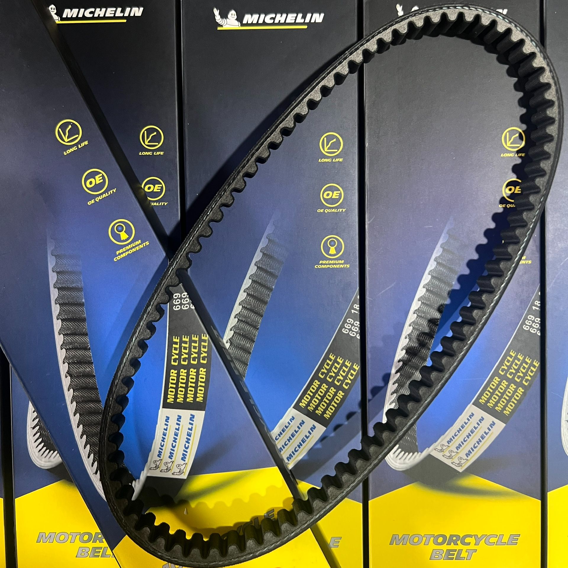 Dây Curoa Michelin cho Vision 2014 - 2020, dây 1 mặt(KG070894)