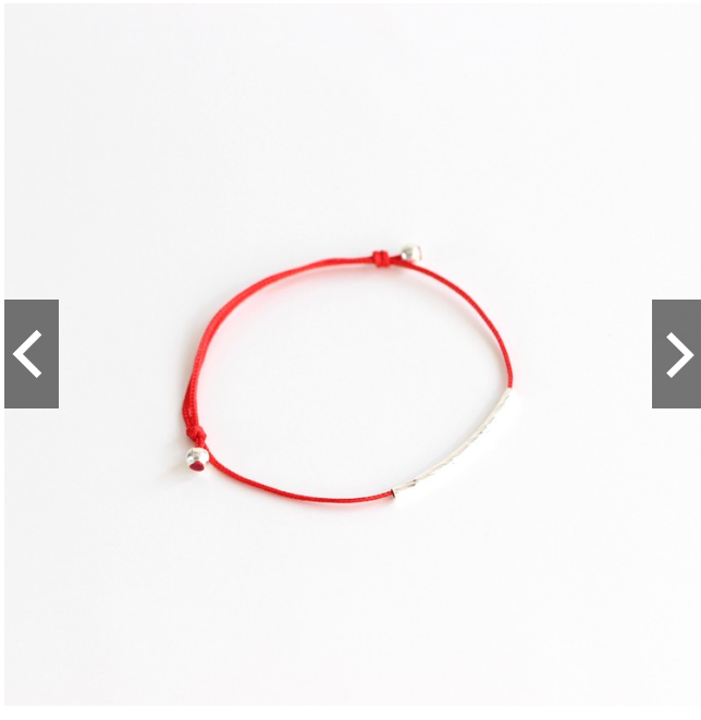 Vòng Tay Chỉ Đỏ May Mắn Phối Charm