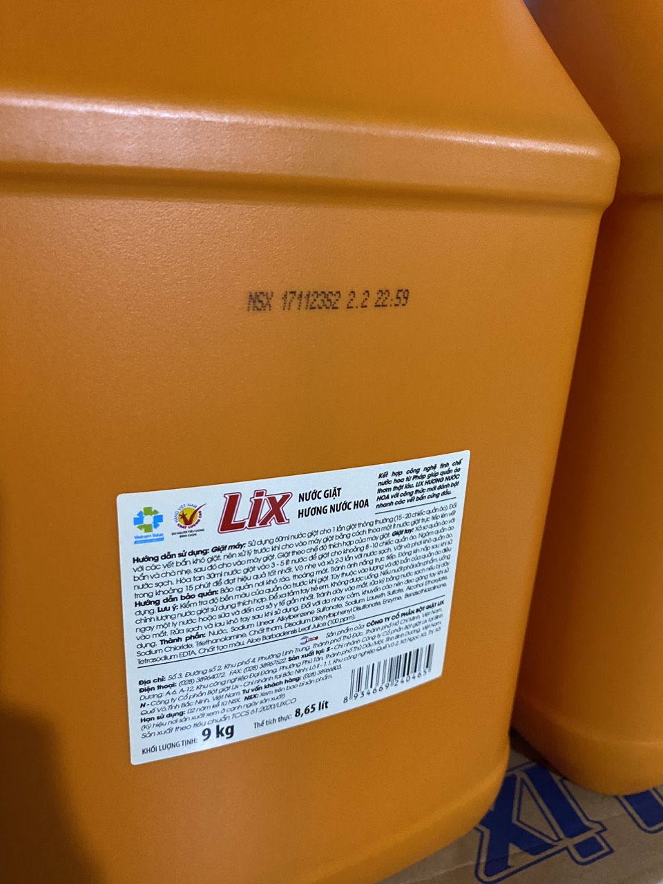 NƯỚC GIẶT LIX HƯƠNG HOA CAN 9KG