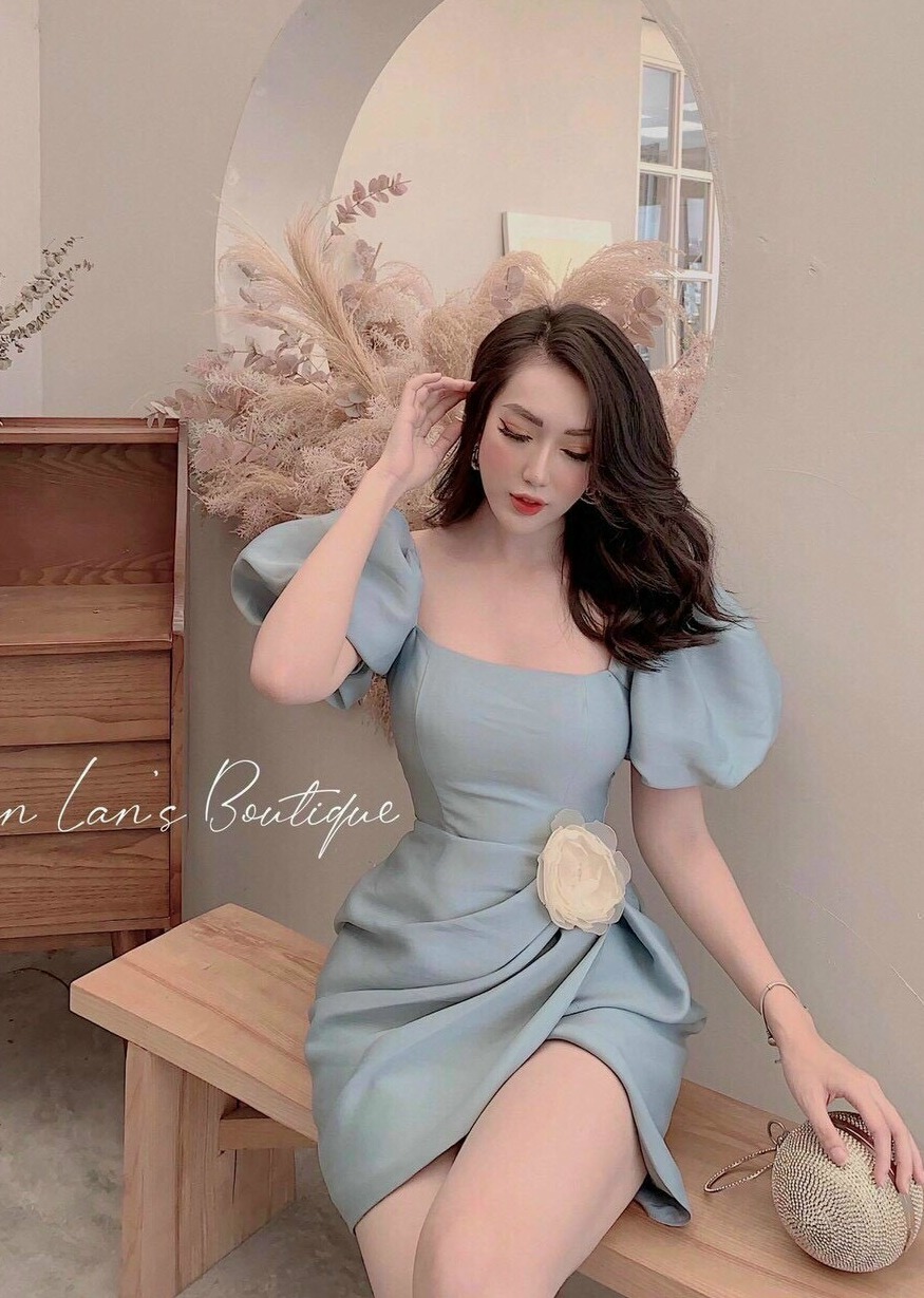 Đầm body tay phồng cổ vuông kết bông eo.fashionlyly