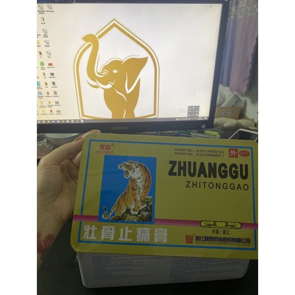 HỘP 100 gói miếng dán con cọp giảm đau [CHÍNH HÃNG] Thái Lan