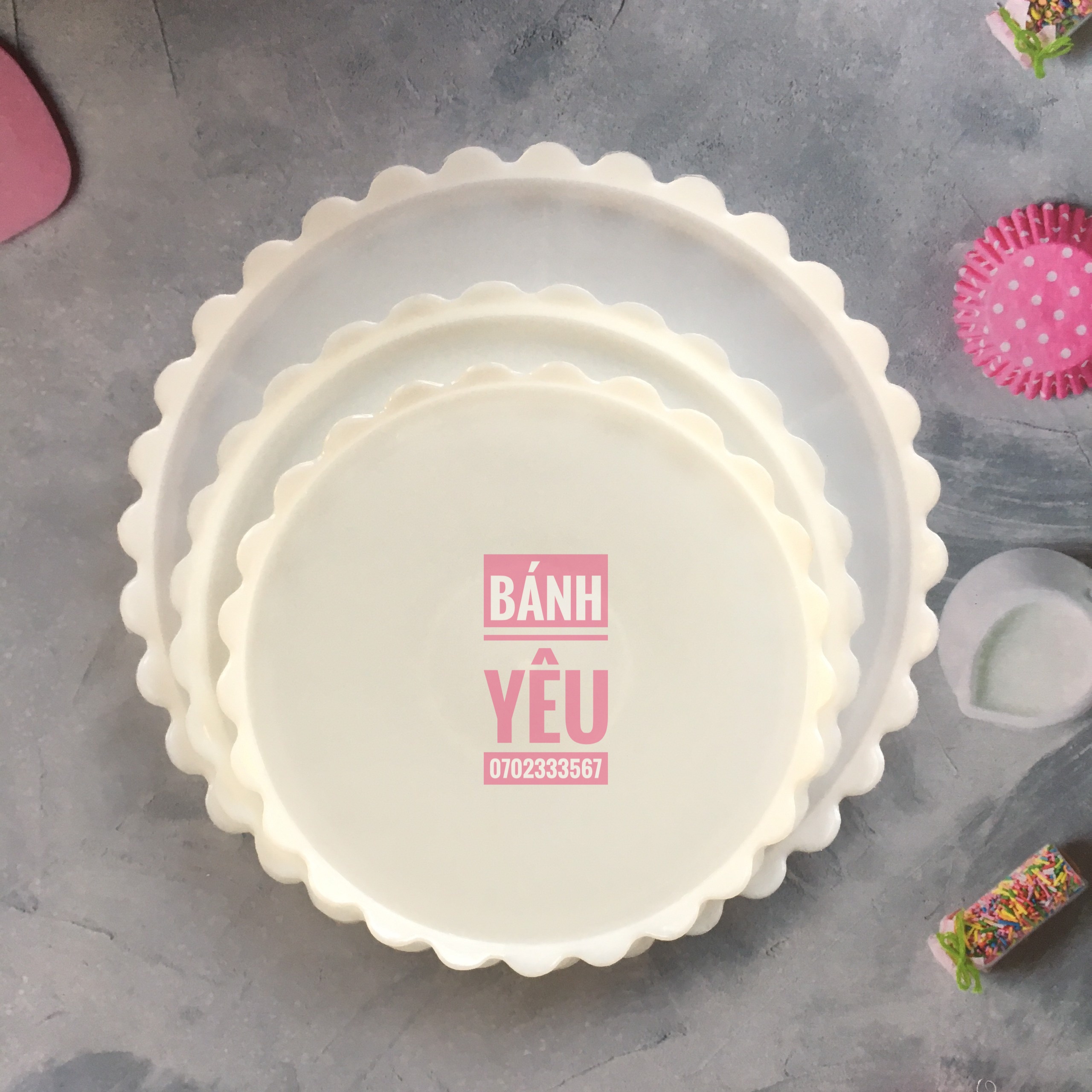Dĩa nhựa đựng bánh kem/rau câu 20cm