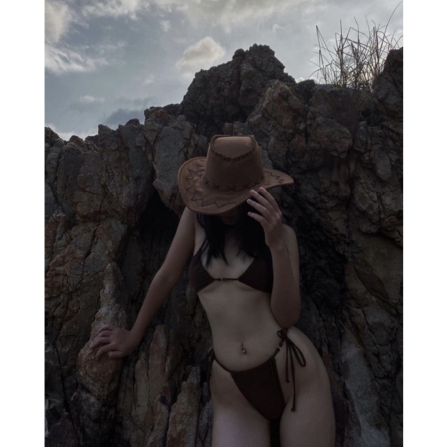 Bikini lọt khe (Epis)