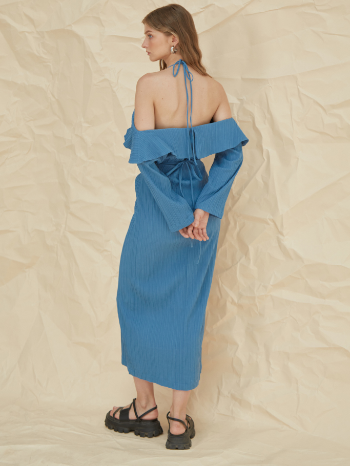 COCO SIN - Đầm Trẹt Vai Xanh Twist Eo