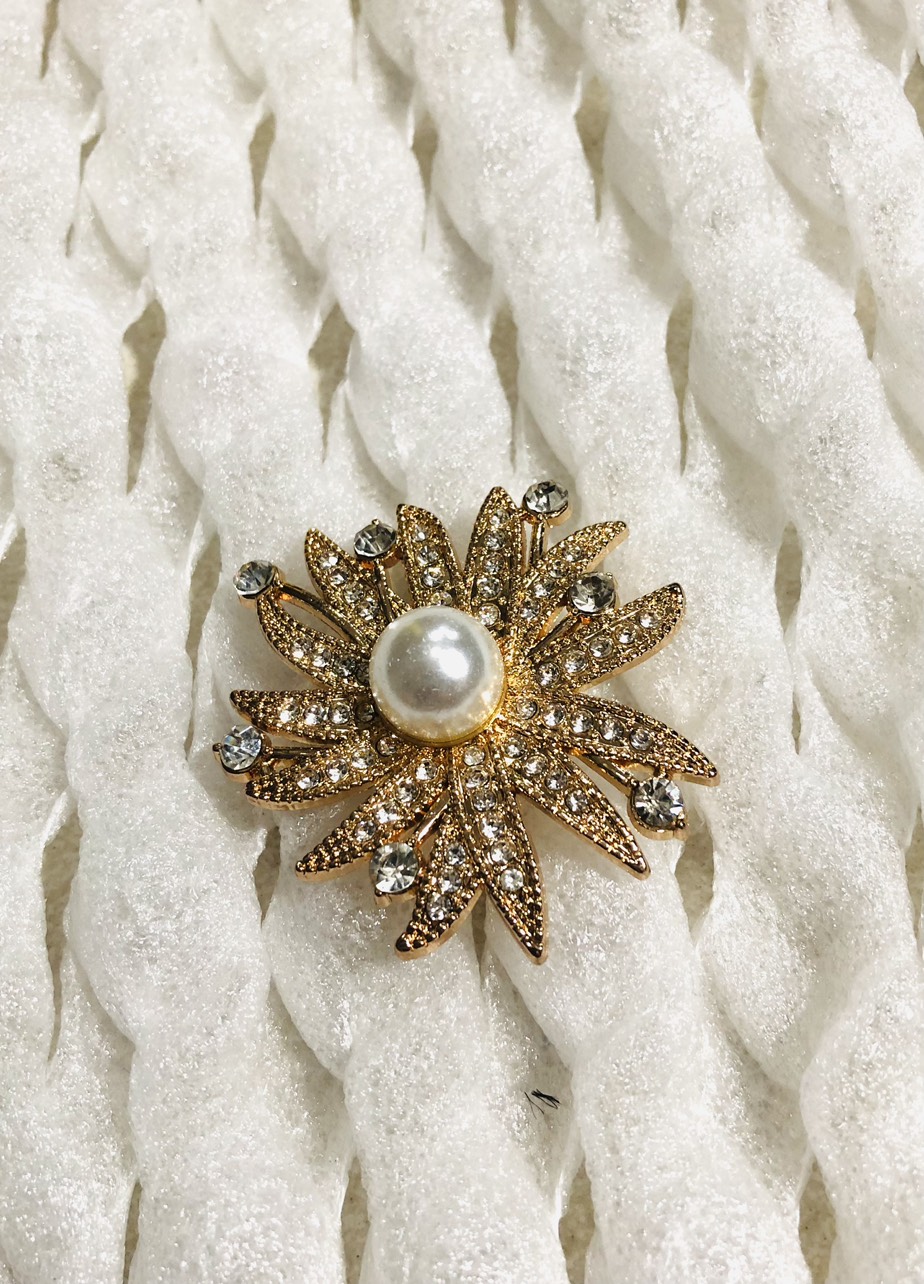 Cài áo hoa đính đá phối hạt. KT 5 x 5cm