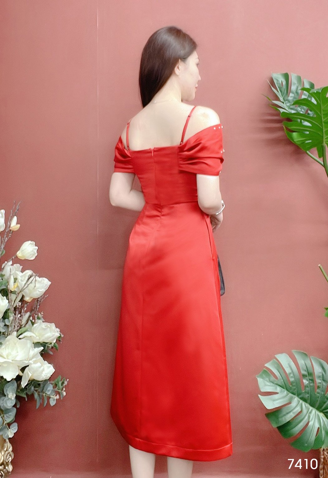 Đầm EMY EM7410 Xoè Đỏ Bẹt Vai