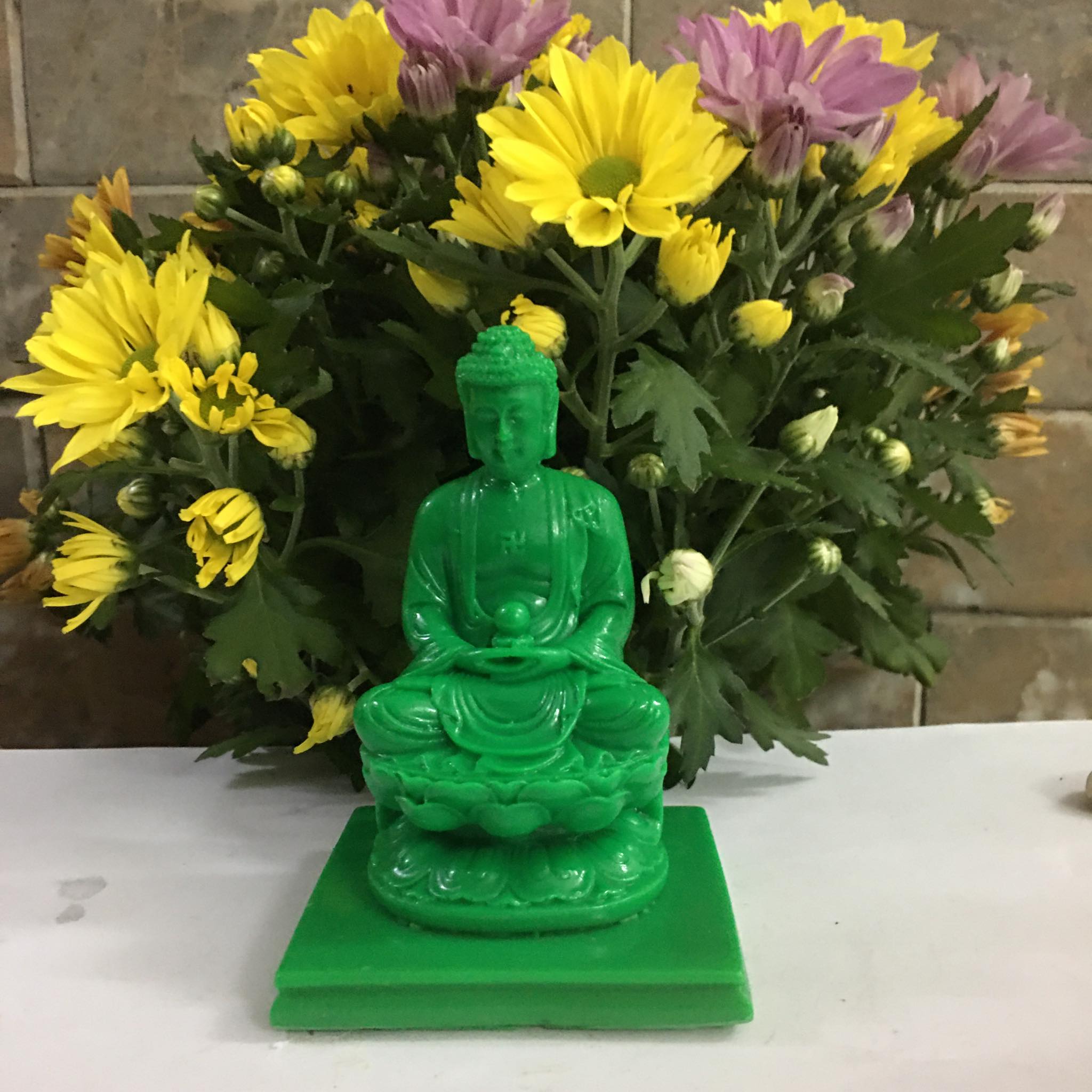 Tượng a di đà cao 12 cm màu xanh lá chỉ 79k