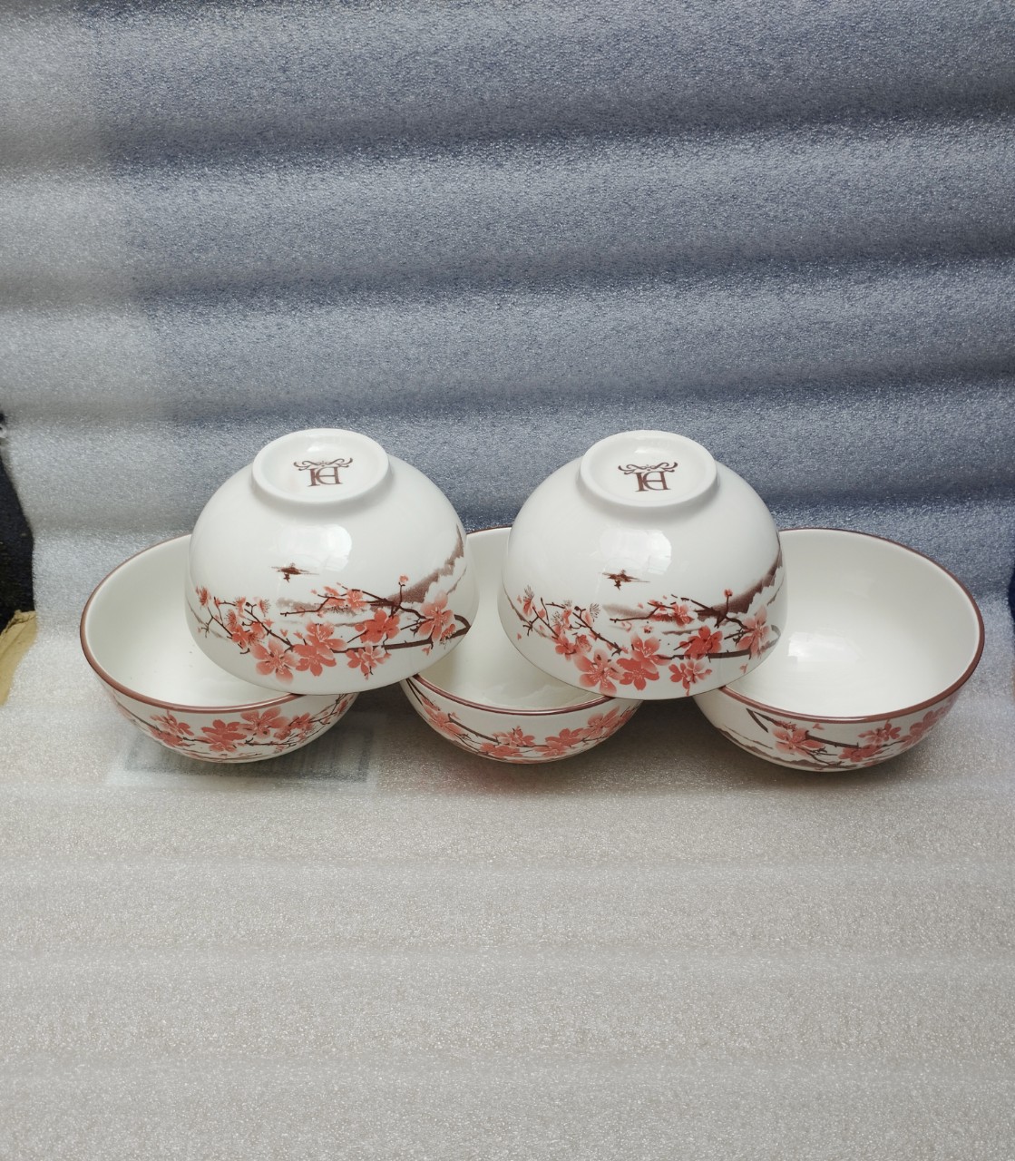 Combo 10 chén , 5 chén sứ hoa văn 4d hoa đỏ 11cm gl125, chén cơm trắng 11cm, chén chấm trắng 8.5cm