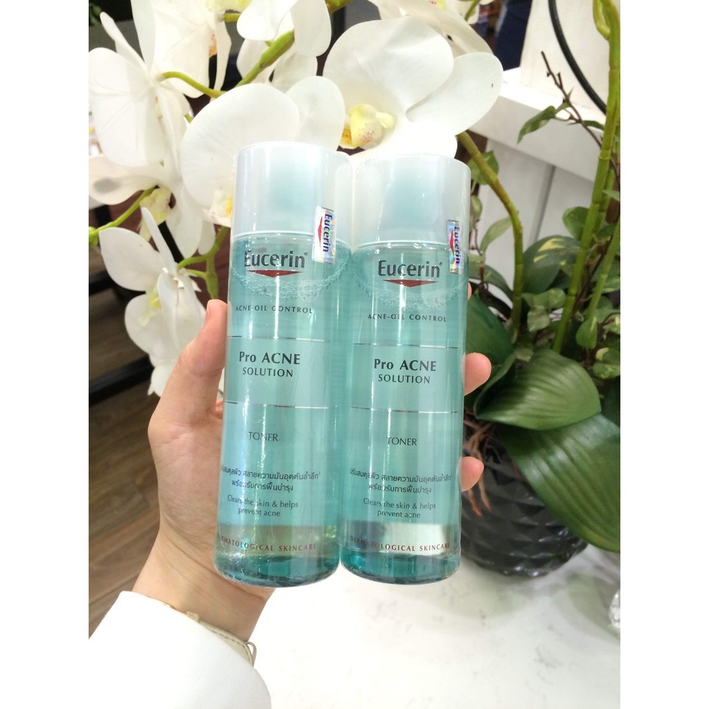 Nước hoa hồng Eucerin Pro acne solution toner chai 200ml