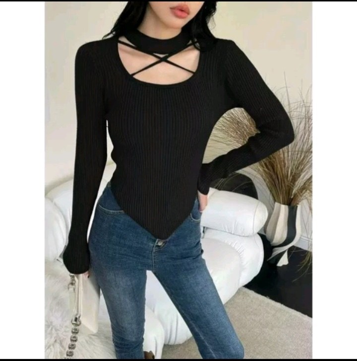 [HCM]Áo thun chéo ngực cổ vuông cực xinh.