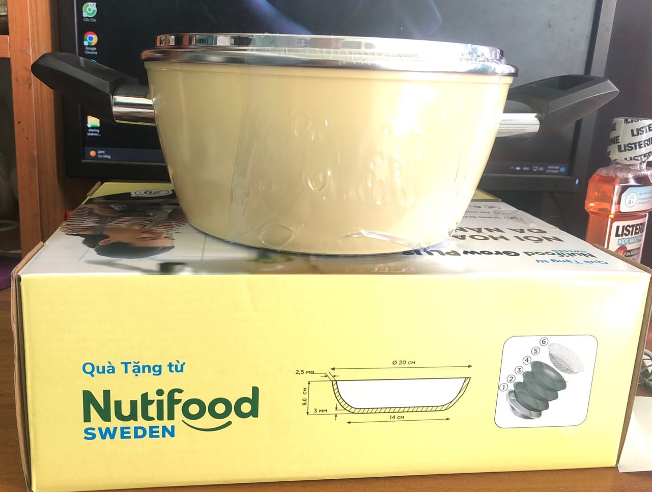 Nồi hoa cương quà tặng từ nutifood