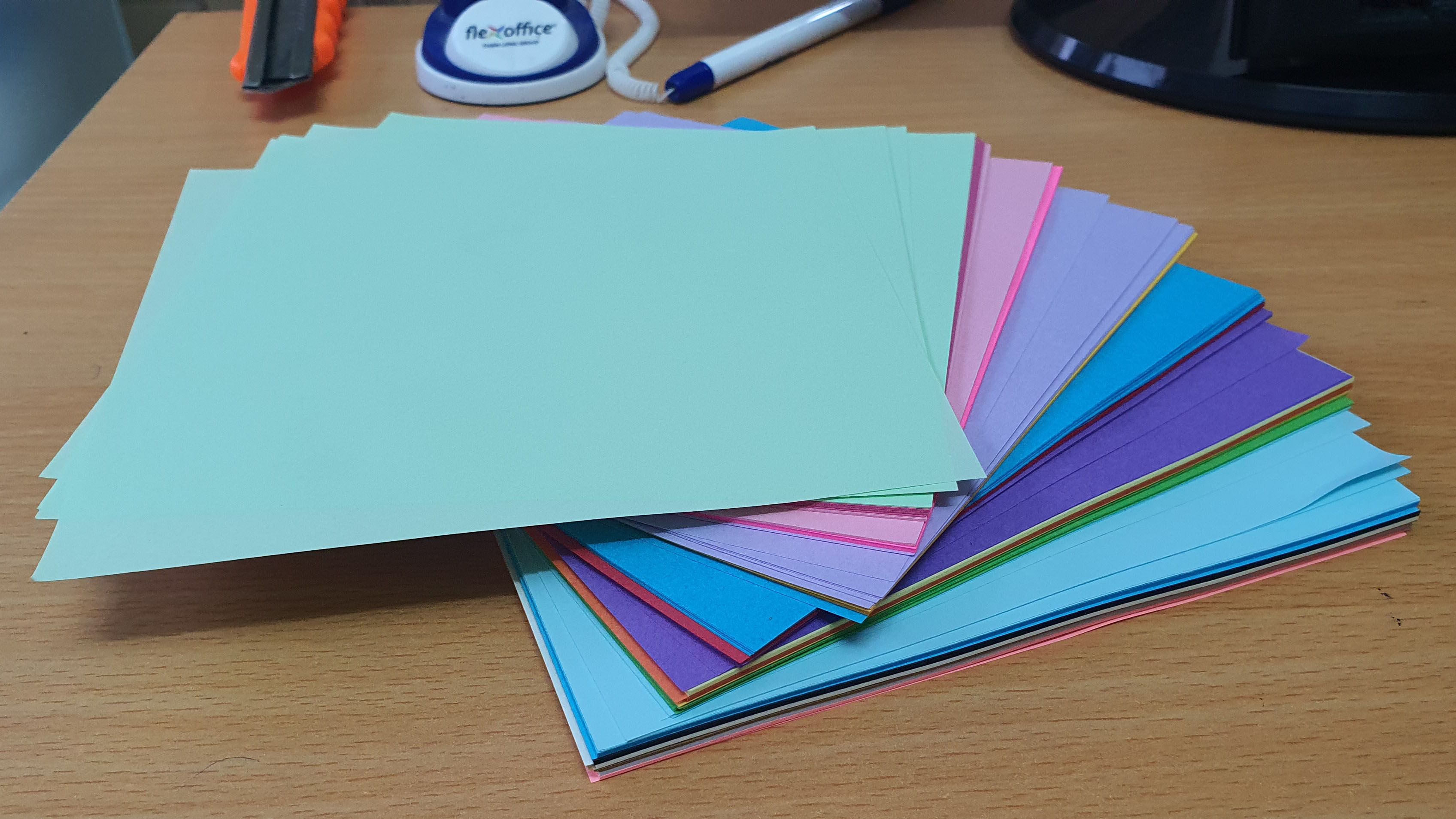 Giấy Gấp Origami 20 màu 200 tờ 15x15cm (2 mặt Đều Có Màu)