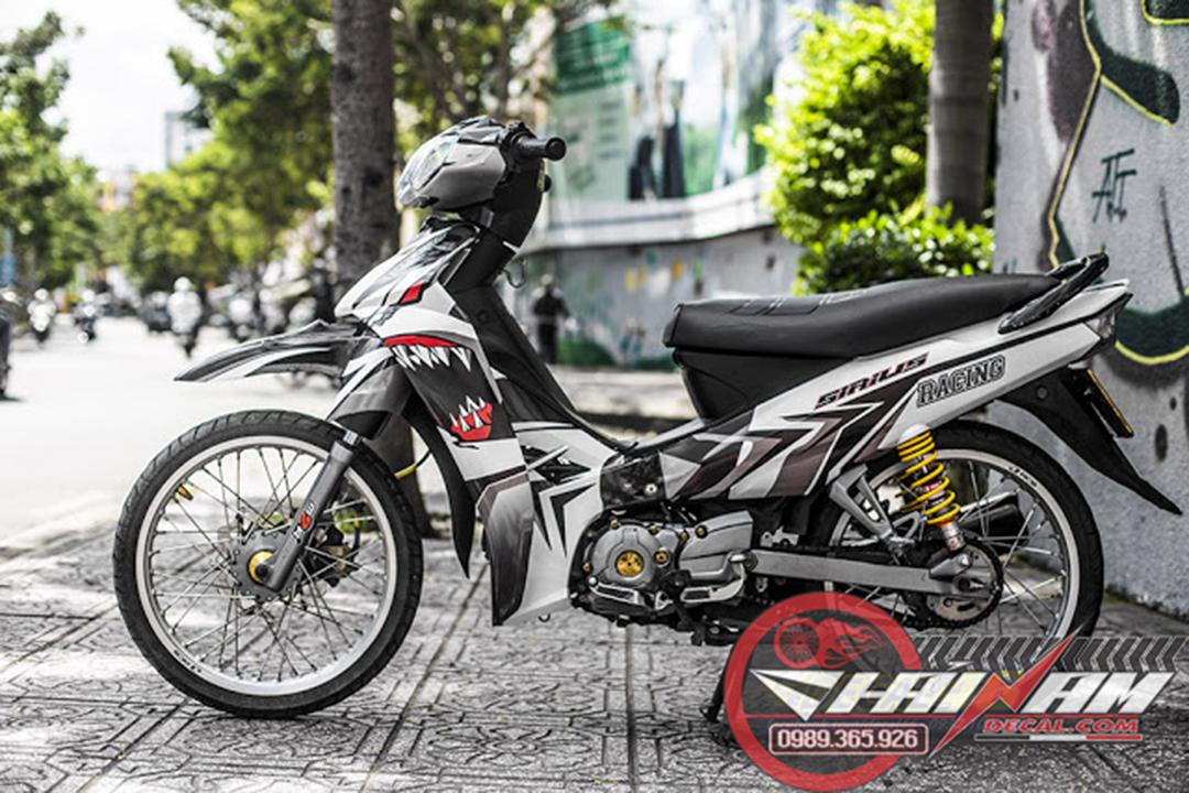 Tem Trùm Sirius Đen Trắng Cá Mập