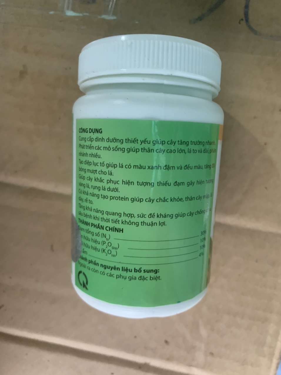 Phân Bón 30-10-10 Tám Ngọc lọ 100g