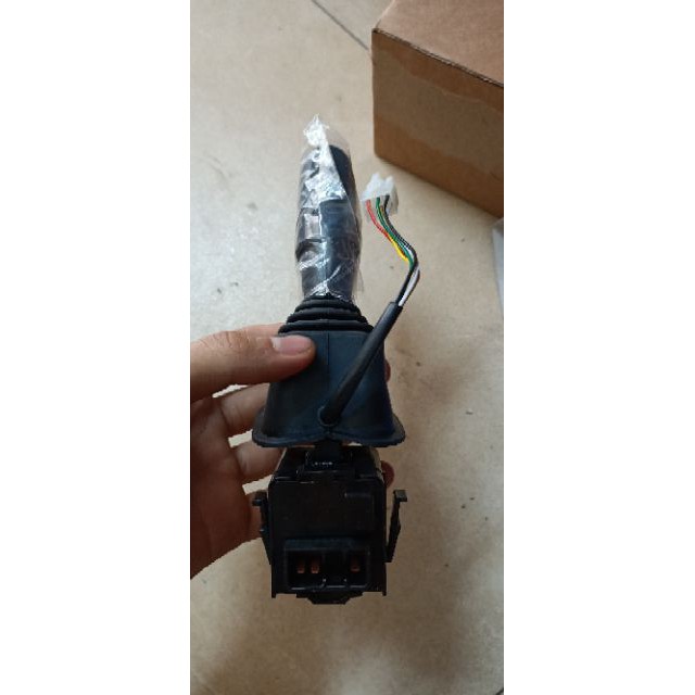 Công Tắc Xi Nhan Daewoo Lacetti Gm 96387324
