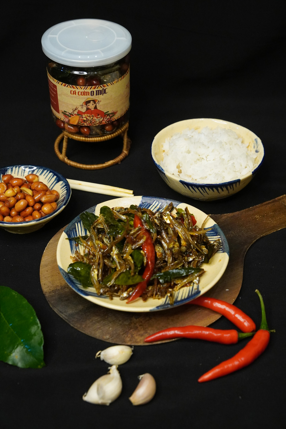 Cá cơm rim lá chanh đậu phọng bùi mặn ngọt - 150gram