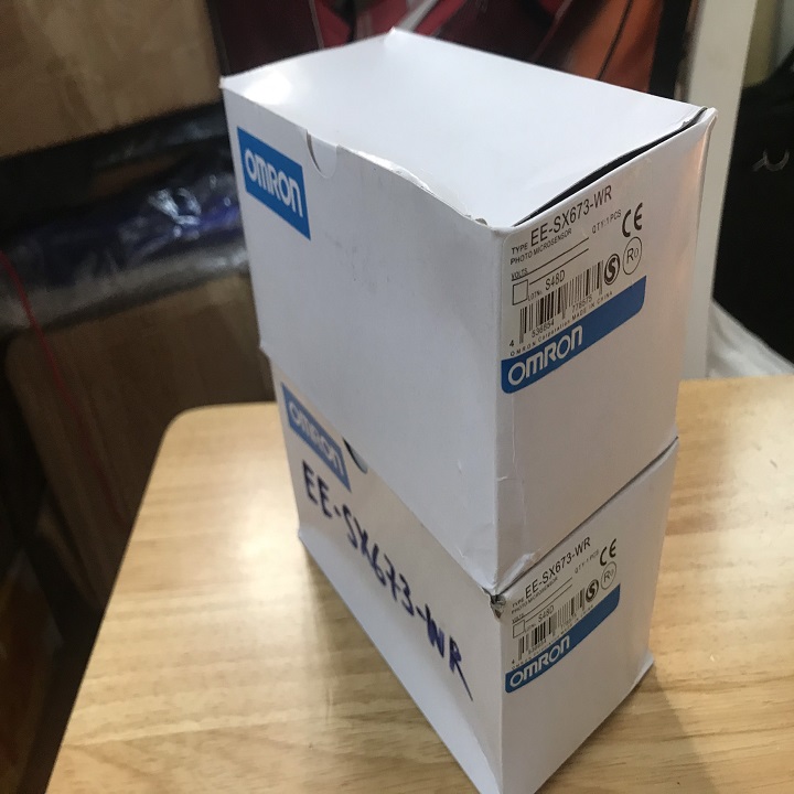 Cảm biến quang EE-SX673-WR