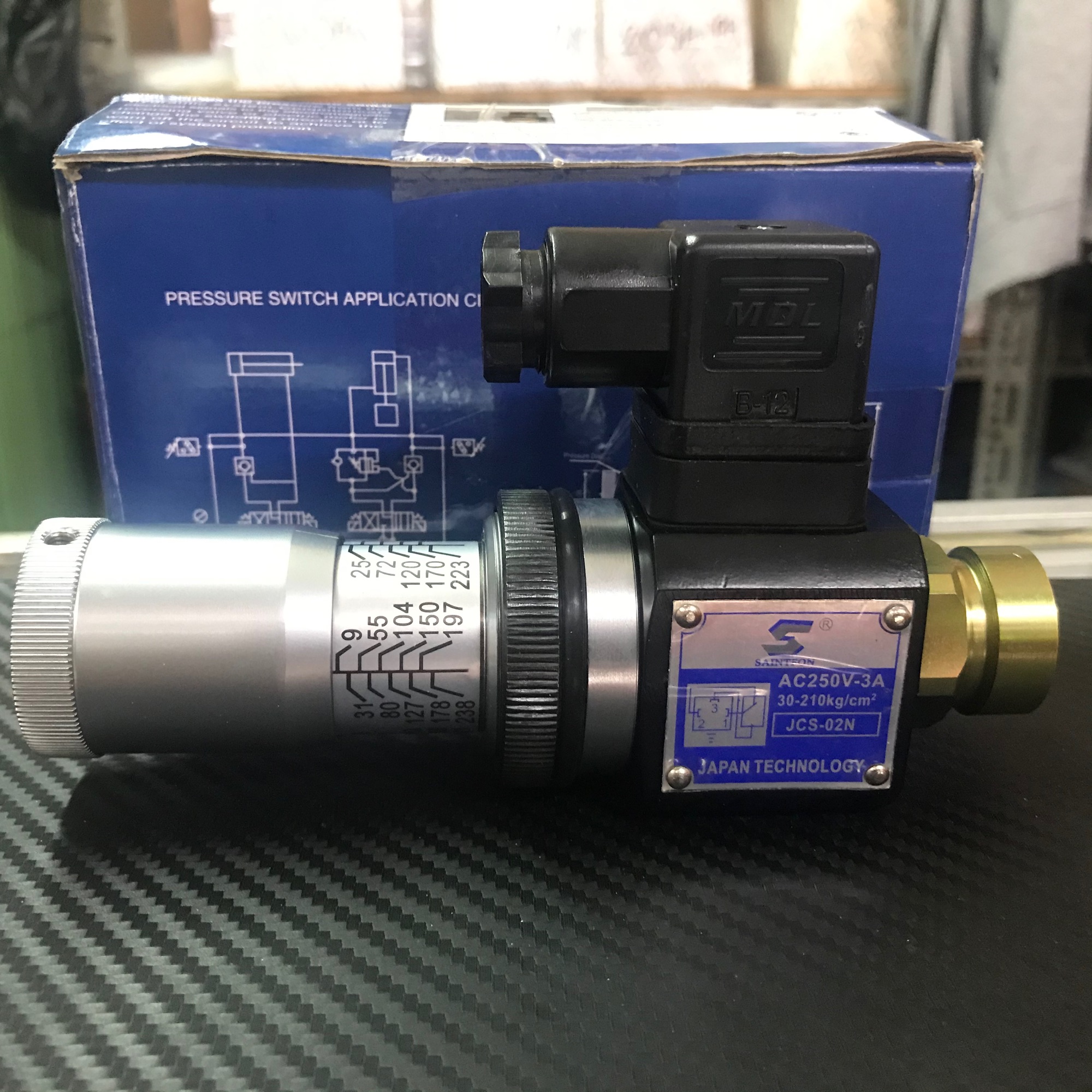 Công tắc áp suất thuỷ lực (JCS-02N)